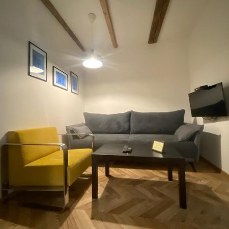 Historical Apartments V18 科希策 外观 照片