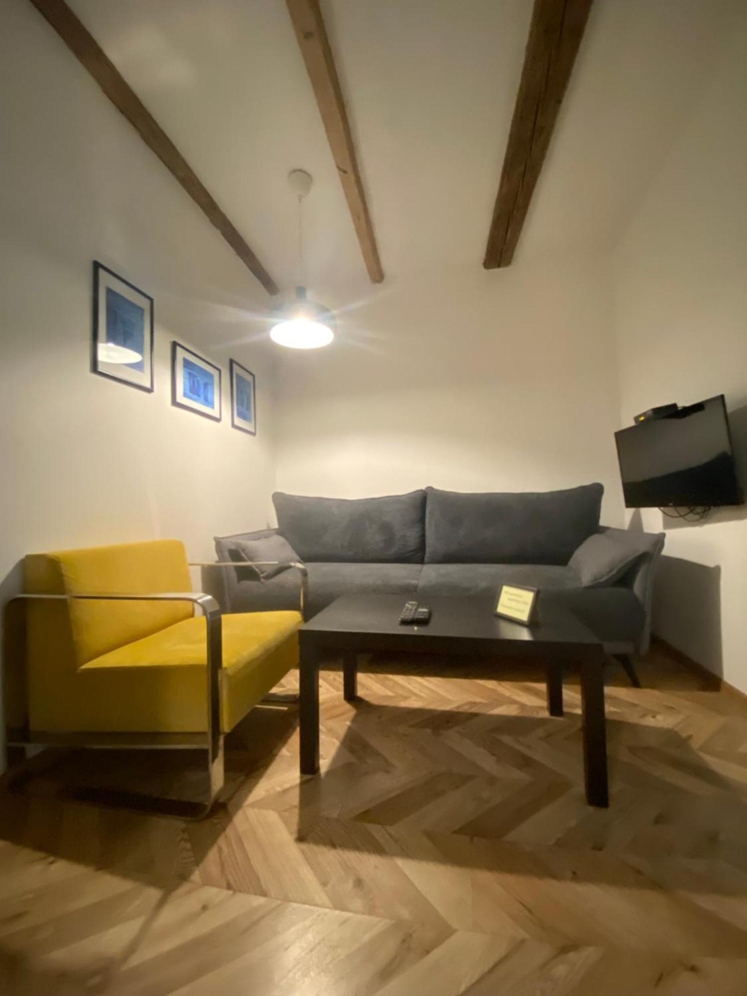 Historical Apartments V18 科希策 外观 照片